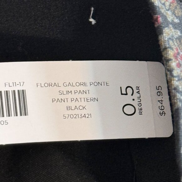 Chicos 0.5 Floral Galore Ponte Slim Pant Pattern Black Size 6 Regular new $64 - Picture 4 of 12